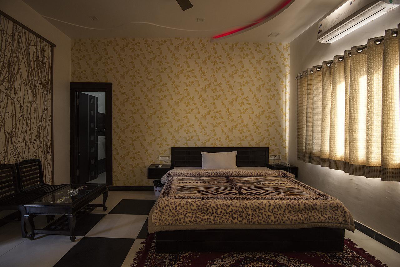 Royal Rawat Palace Pushkar Exterior photo